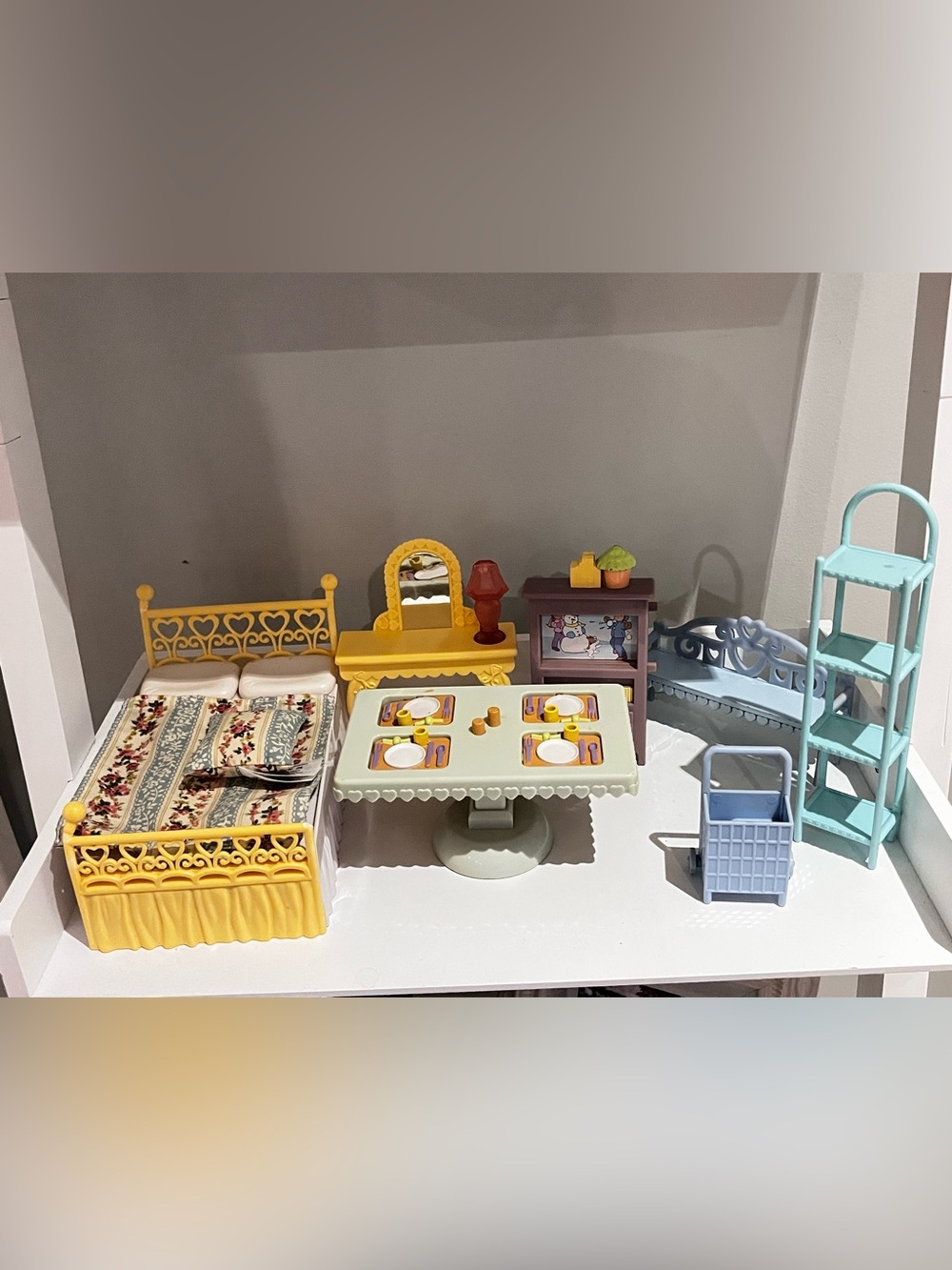 Learning Curve Caring Corners Interactive Dolls House furniture toys accessories